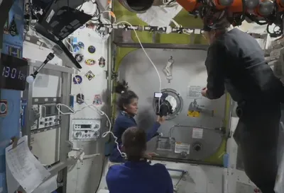 video  ‘स्पेससूट  से पानी का रिसाव  nasa ने अंतरिक्ष पर चहलकदमी की योजना रद्द की