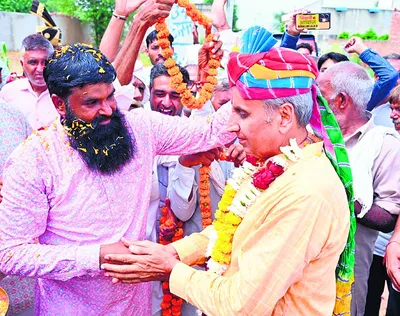 ‘त्योहार हमारी प्राचीन संस्कृति  संस्कार और भाईचारे का द्योतक’