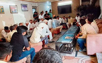 अमीपुर निवासियों ने विधायक राजेश नागर से की राहत की मांग