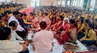 हिंदू कन्या स्कूल ने धूमधाम से मनाया स्थापना दिवस