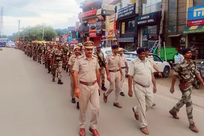 पुलिस ने पिंजौर  कालका में निकाला फ्लैग मार्च