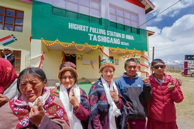हिमाचल में 71   मतदान