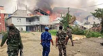 भीड़ ने मणिपुर के मंत्री का गोदाम फूंका  घर जलाने की भी कोशिश की