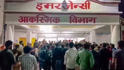 jhansi medical college fire  झांसी में हादसे पर पीएम मोदी  कांग्रेस अध्यक्ष खड़गे व प्रियंका गांधी ने जताया दुख