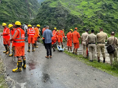 himachal cloudburst  बादल फटने के बाद से लापता 45 लोगों की खोज के लिए चल रहा अभियान