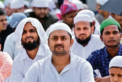 भारत में आठ फीसदी कम हुए हिंदू  43  फीसदी बढ़े मुसलमान
