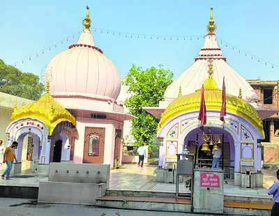 मंदिर में 220 साल से जल रही अखंड ज्योत