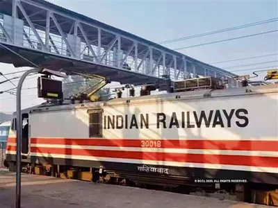 बुजुर्गों की रेल टिकट छूट बंद कर रेलवे ने चार साल में कमाए 5800 करोड़ रुपये