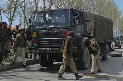 जम्मू कश्मीर के डोडा में सुरक्षा बलों ने मुठभेड़ में एक आतंकी को मारा गिराया