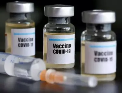 एस्ट्राजेनेका ने वापस मंगाये कोविड टीके