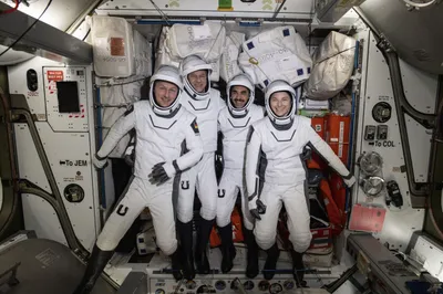 4 देशों के 4 अंतरिक्ष यात्री आज पहुंचेंगे स्पेस स्टेशन