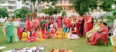 महिलाओं ने मनाया करवा चौथ  हरियाणा दिवस