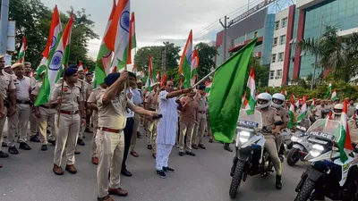 त्याग  मातृभूमि के प्रति समर्पण की याद दिलाता है राष्ट्रीय ध्वज