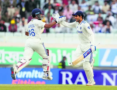 भारत ने अपनी धरती पर लगातार 17वीं टेस्ट शृंखला जीती