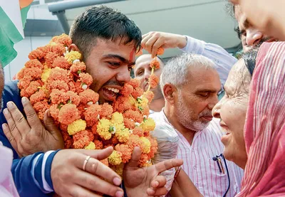 स्वदेश लौटै पैरालंपिक पदक विजेता  जोरदार स्वागत