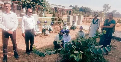 राजकीय कन्या वरिष्ठ माध्यमिक विद्यालय में एनएसएस कैंप आयोजित