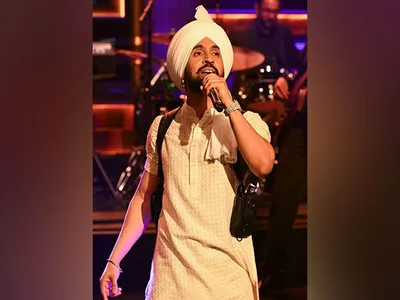 diljit dosanjh ने लड़कियों के रोने का मजाक बनाने वालों को लताड़ा  बोले  बेटी का अपमान मत करो