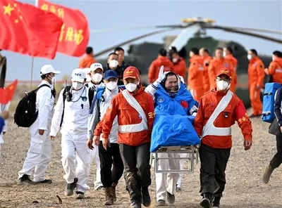 6 माह बाद लौटे चीन के 3 अंतरिक्ष यात्री