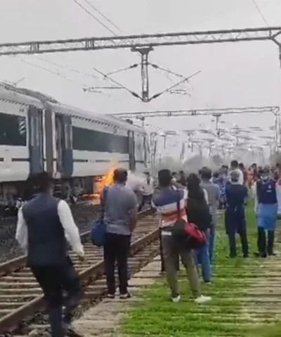 भोपाल दिल्ली वंदे भारत ट्रेन के बैटरी बॉक्स में लगी आग