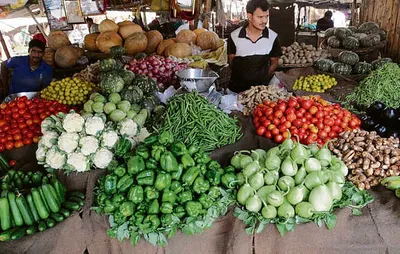 रिकांगपिओ में फल सब्जी विक्रेताओं काे जुर्माना