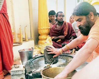 मैयड़ आश्रम में गुरु पूर्णिमा पर रुद्राभिषेक पूजा का आयोजन