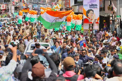 priyanka gandhi  प्रियंका गांधी का आरोप  मोदी सरकार वायनाड पुनर्वास प्रयासों की उपेक्षा कर रही