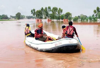माछीवाड़ा क्षेत्र के बाढ़ प्रभावित लोगों को सुरक्षित स्थानों पर जाने के निर्देश