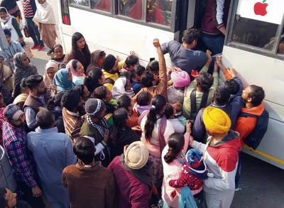 सरकारी बसें खन्ना रैली में  यात्री हुए परेशान