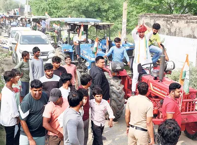 तिगांव क्षेत्र के कांग्रेस प्रत्याशी रोहित नागर को अनेक जगह मिला समर्थन