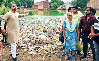 हनुमान नगर में समस्याओं का अंबार  कांग्रेस नेता ने लिया जायजा