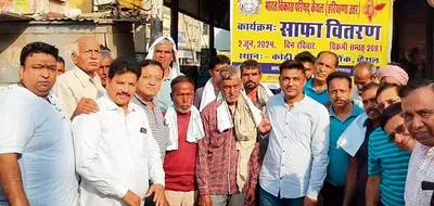 भारत विकास परिषद ने मजदूरों  रिक्शा चालकों को बांटे साफे