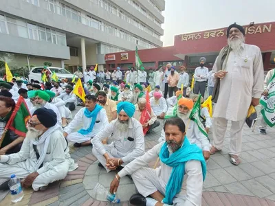 punjab farmers protest  विरोध प्रदर्शन के बीच मुख्यमंत्री ने किसान नेताओं को कल बातचीत के लिए बुलाया