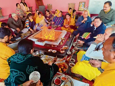 श्री लाल द्वारा मंदिर में हवन यज्ञा कर मनाया महाराज जी का जन्मोत्सव