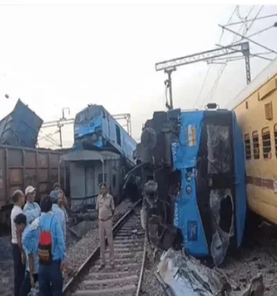फतेहगढ़ साहिब में दो मालगाड़ियां टकराई  रेल यातायात बाधित  कई के रूट बदले