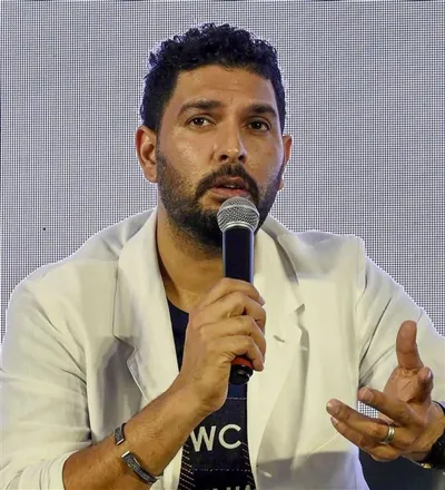 yuvraj singh  पूर्व क्रिकेटर युवराज सिंह के जीवन पर बनेगी फिल्म