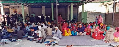 अशरफगढ़ के टिंकू के शव को 4 दिन बाद मिली मुखाग्नि