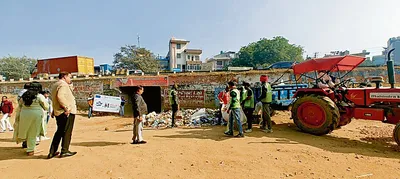 विशेष स्वच्छता अभियान में जुटे 200 कर्मचारी