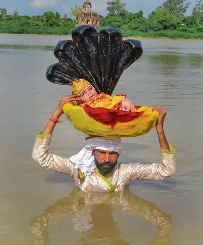 श्रीकृष्ण की लीला में निहित जीवन का शाश्वत संदेश