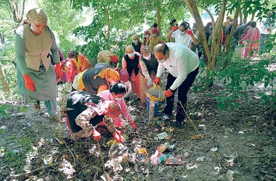 कचरा एकत्रित कर किया निष्पादन