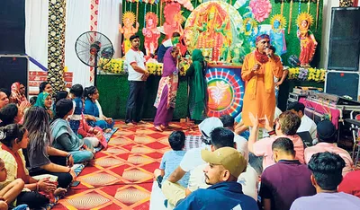 नवरात्र महोत्सव में भेंटों से बांधा समां
