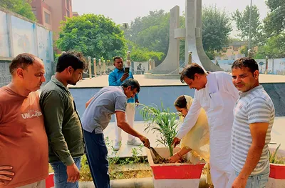 हर खुशी व यादगार दिवस पर एक पौधा जरूर लगाएं   सरोज राठी