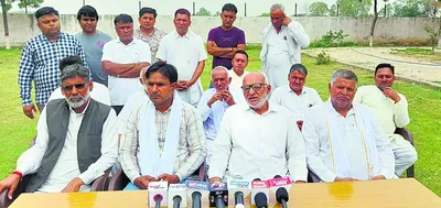 पूर्व केंद्रीय मंत्री बीरेंद्र सिंह के समर्थन में आए बांगर के किसान संगठन