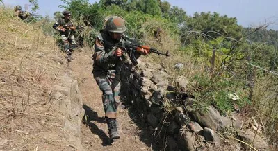 bsf ने की आतंकियों की घुसपैठ की कोशिश नाकाम  हथियार व गोला बारूद बरामद