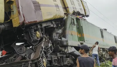 west bengal railway accident  रेल मंत्री ने की अनुग्रह राशि की घोषणा  मृतकों के परिजनों को मिलेंगे 10 10 लाख